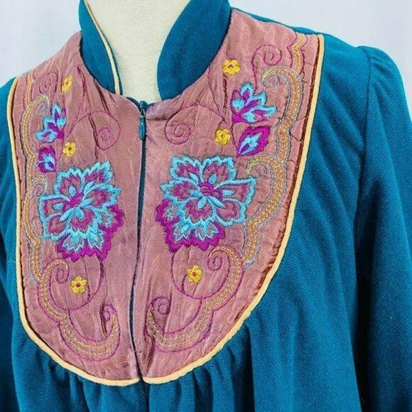 Vintage House Coat Zip Front Velour Robe Long Quilted Satin Small - Picture 2 of 9